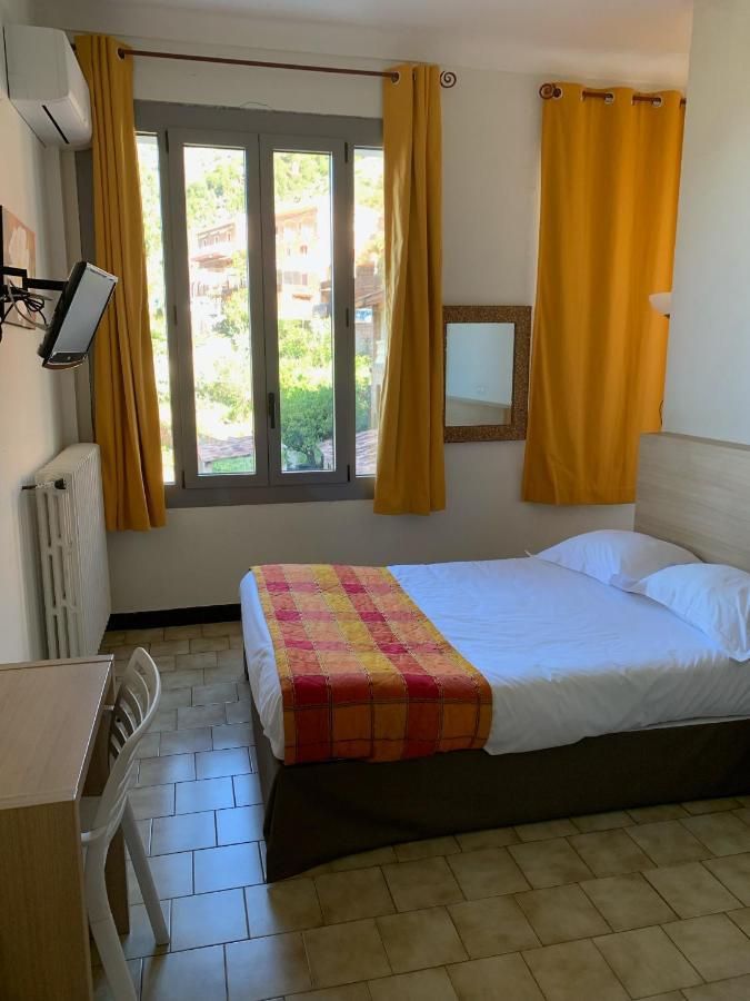 Hotel Colombo- Porto Corse מראה חיצוני תמונה