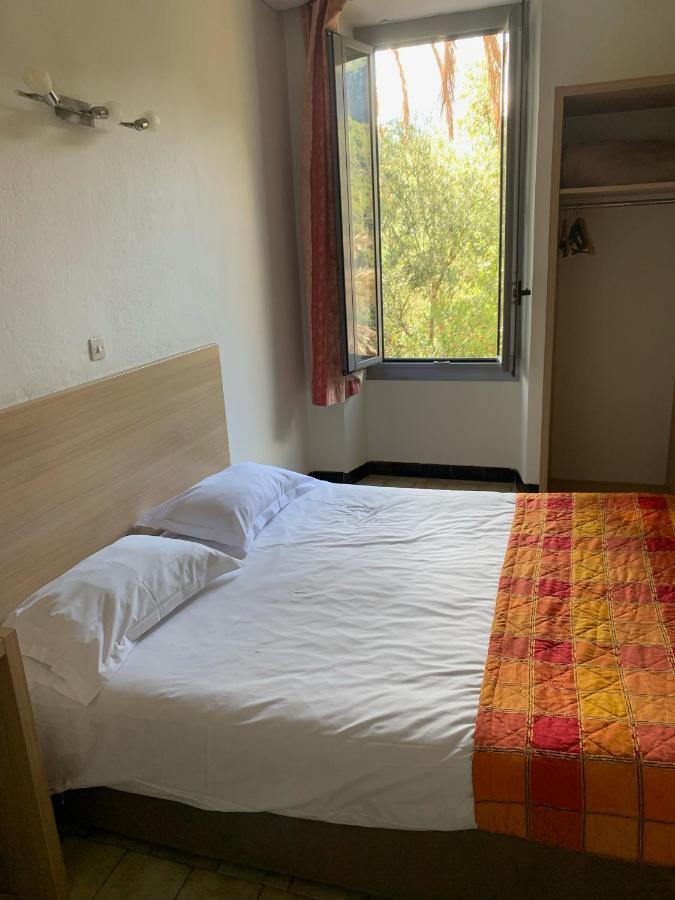 Hotel Colombo- Porto Corse מראה חיצוני תמונה